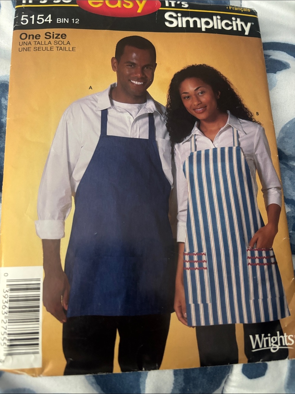 Simplicity Sewing Pattern 5154 It's So Easy Miss/Men Aprons, One Size